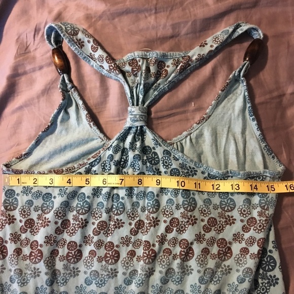Cute Boho, wooden beaded, racer-back flower tank - Picture 6 of 7
